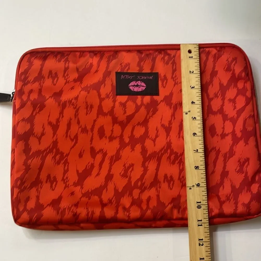 Betsey Johnson Designer Laptop Sleeve Red Cheetah Trunk&Trolley Collection
